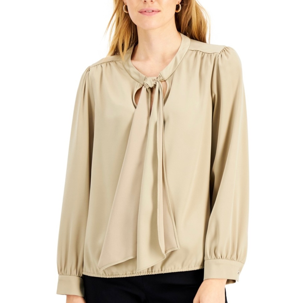 Tie neck top